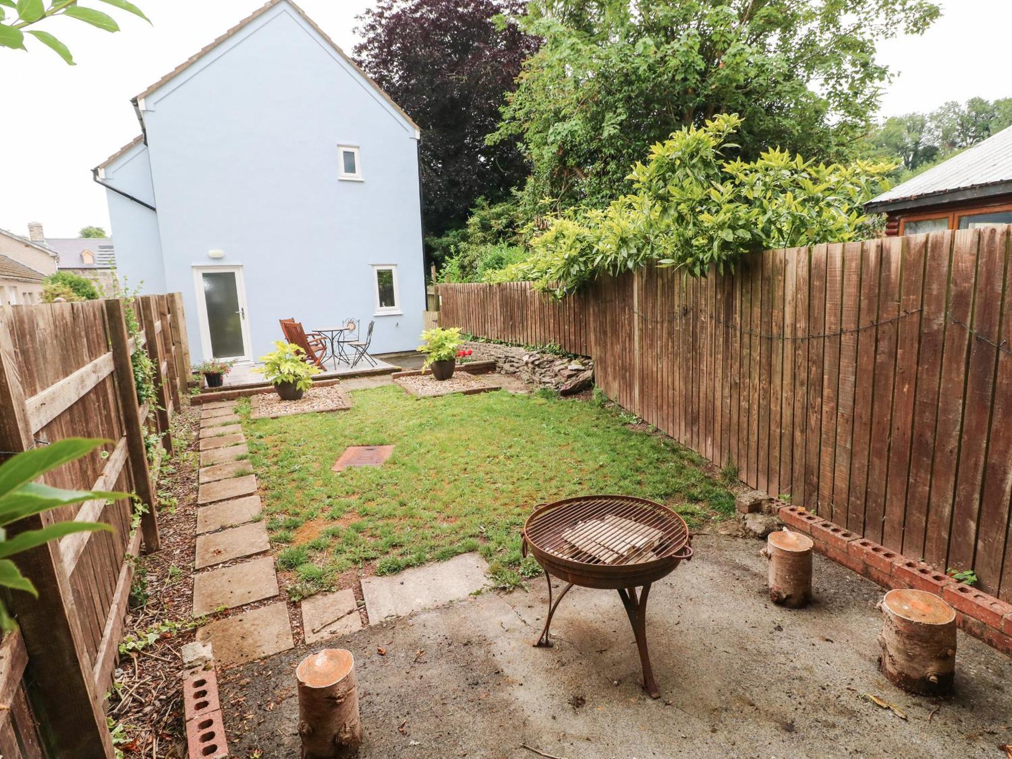Mews Cottage カーマーゼン エクステリア 写真